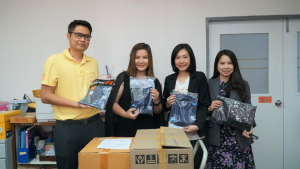 สอวช. ส่งมอบอุปกรณ์การเรียน เครื่องนุ่งห่มและสิ่งของบริจาคต่าง ๆ ให้แก่ โครงการ “MHESI สานฝันปันน้ำใจ ปลูกฝังเด็กไทยไม่โกง”
