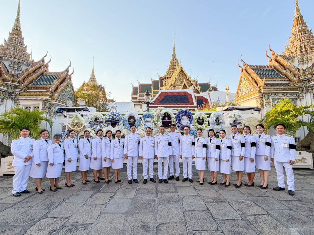 พระพิธีธรรมสวดพระอภิธรรมพระบรมศพ สมเด็จพระนางเจ้าสิริกิติ์ พระบรมราชินีนาถ
