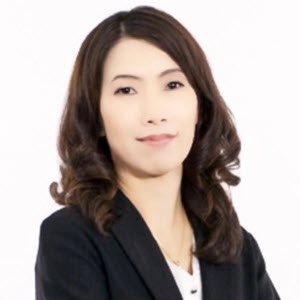 นางรุ่งทิพย์ ควันเทียน