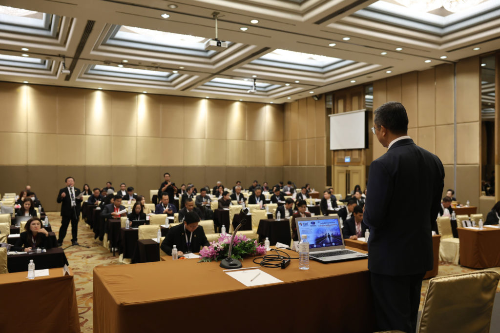 บรรยายในหัวข้อ “อ่านอนาคตให้ออก ออกแบบนวัตกรรมให้ทันโลก (Foresight & Innovation Strategy)”
